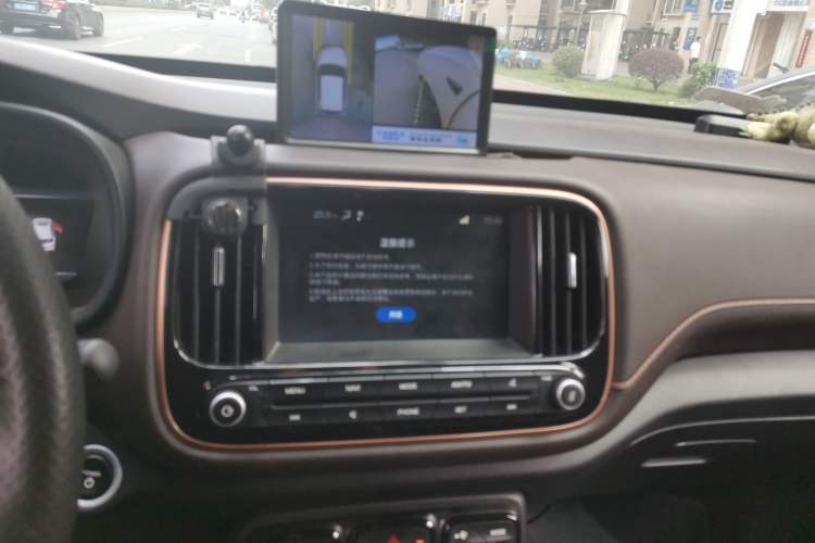 Used GAC Trumpchi GE3 2018 530 Internet Enjoyment Version Audio And AC Panel