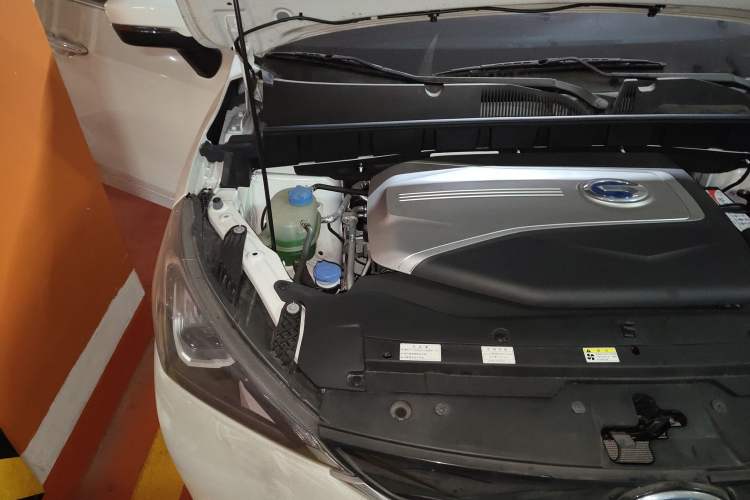 Used GAC Trumpchi GE3 2018 530 Internet Enjoyment Version Engine Bay Right