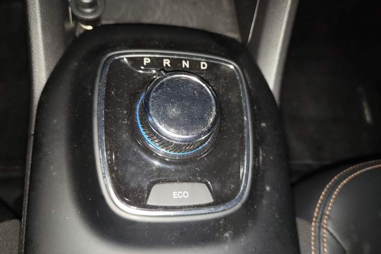 Used GAC Trumpchi GE3 2018 530 Internet Enjoyment Version Gear Lever