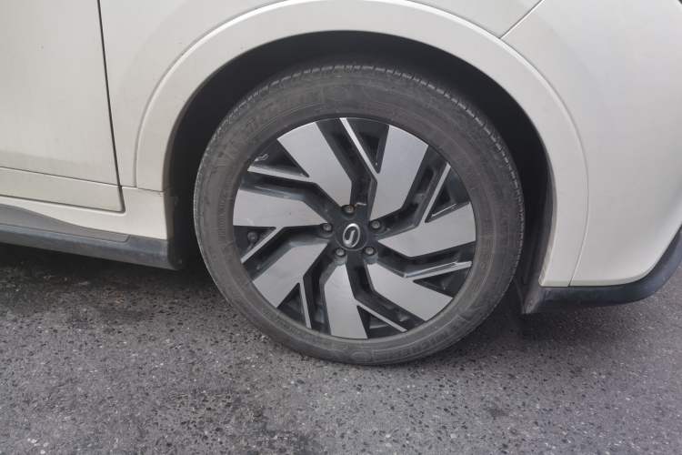Used GAC Trumpchi GE3 2018 530 Internet Enjoyment Version Right Front Wheel Hub