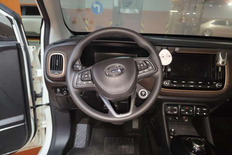 Used GAC Trumpchi GE3 2018 530 Internet Enjoyment Version Steering Wheel