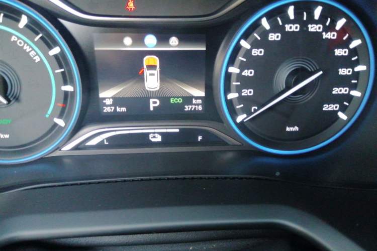 Used GAC Trumpchi GE3 2020 530 Internet Enjoyment Edition Odometer Close Up
