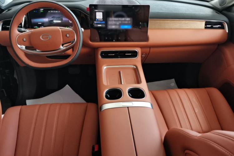 Used GAC Trumpchi S9 2025 Model Qiankun Max 6-Seater Center Console