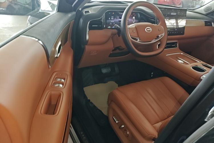 Used GAC Trumpchi S9 2025 Model Qiankun Ultra 6-Seater Driver Seat