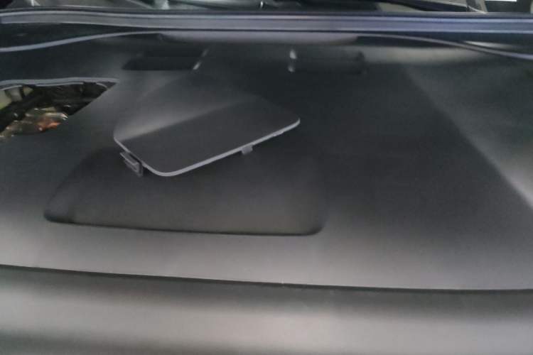 Used GAC Trumpchi S9 2025 Model Qiankun Ultra 6-Seater Engine Bay