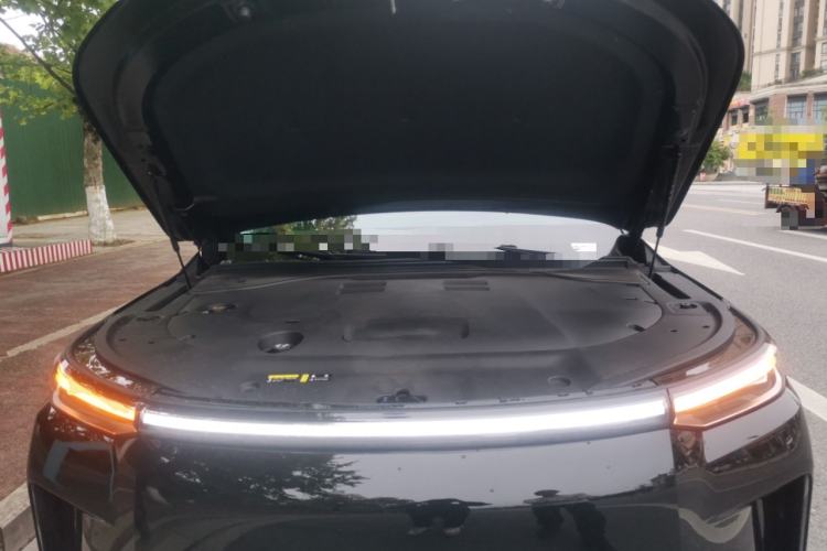 Used GAC Trumpchi S9 2025 Model Qiankun Max 5-Seater Engine Bay