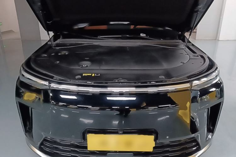 Used GAC Trumpchi S9 2025 Model Qiankun Ultra 6-Seater Engine Bay