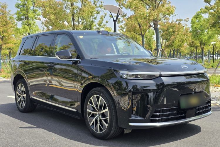 Used GAC Trumpchi S9 2025 Model Qiankun Ultra 6-Seater Exterior 2
