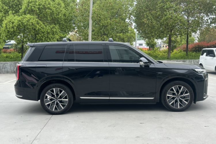 Used GAC Trumpchi S9 2025 Model Qiankun Ultra 6-Seater Exterior 2
