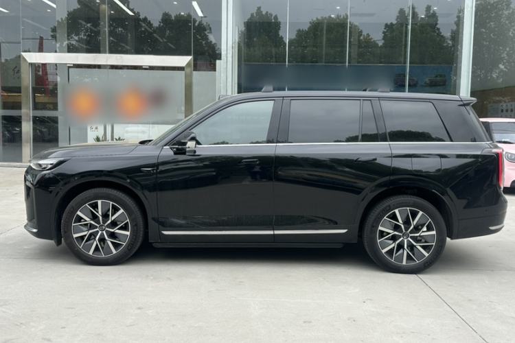 Used GAC Trumpchi S9 2025 Model Qiankun Ultra 6-Seater Exterior 3