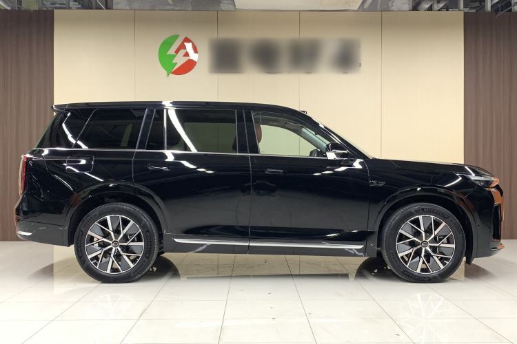 Used GAC Trumpchi S9 2025 Model Qiankun Ultra 6-Seater Exterior 3