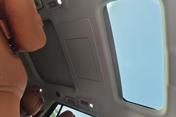 Used GAC Trumpchi S9 2025 Model Qiankun Ultra 6-Seater Headliner