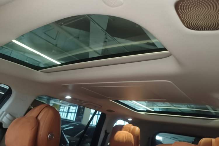 Used GAC Trumpchi S9 2025 Model Qiankun Ultra 6-Seater Headliner