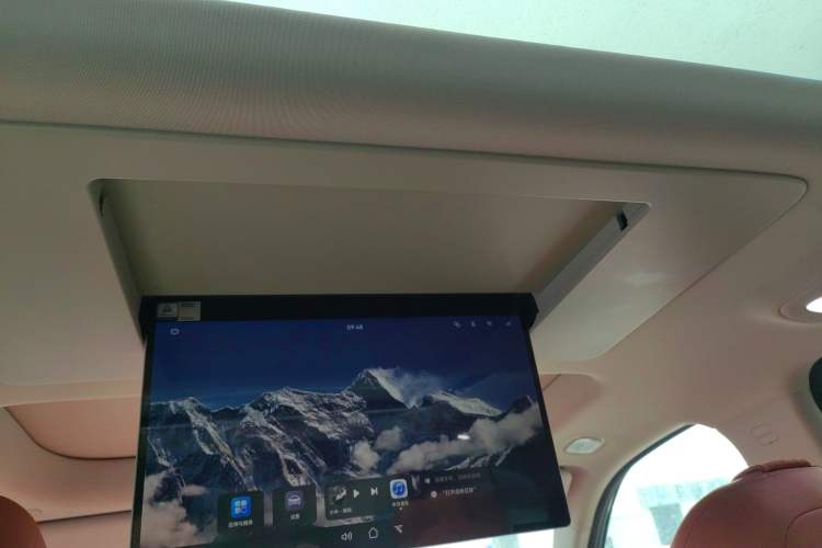 Used GAC Trumpchi S9 2025 Model Qiankun Ultra 6-Seater Headliner