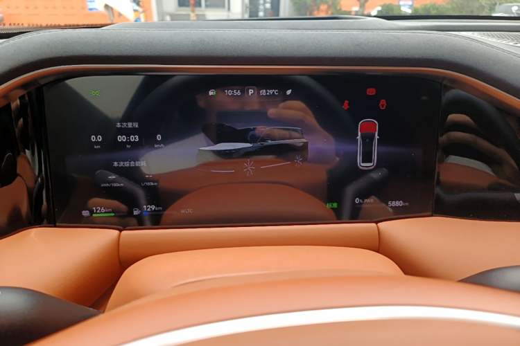 Used GAC Trumpchi S9 2025 Model Qiankun Ultra 6-Seater Instrument Cluster