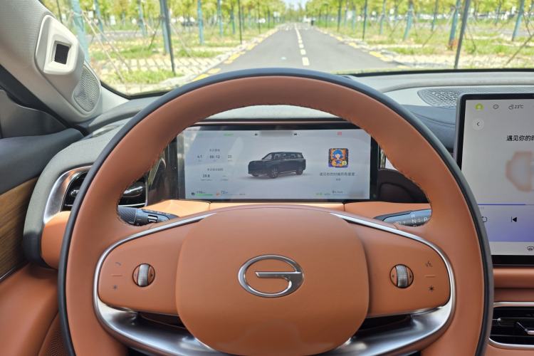 Used GAC Trumpchi S9 2025 Model Qiankun Ultra 6-Seater Instrument Cluster