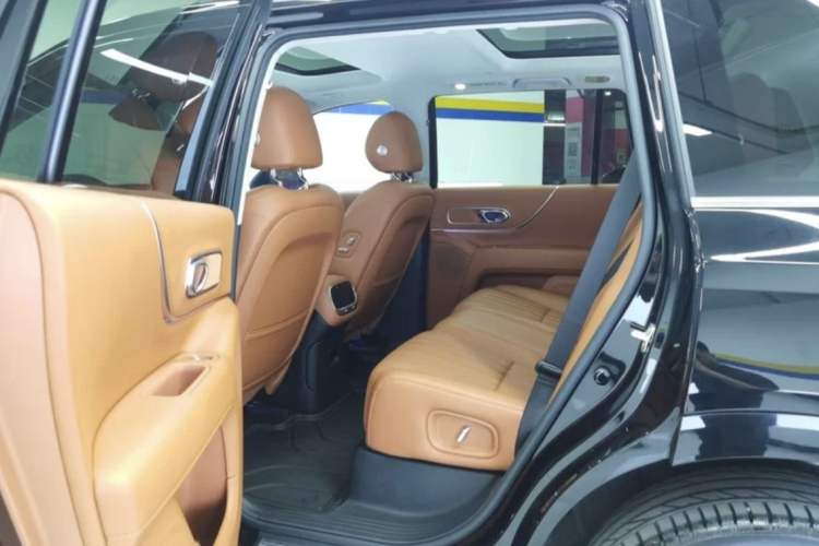 Used GAC Trumpchi S9 2025 Model Qiankun Max 5-Seater Interior 2