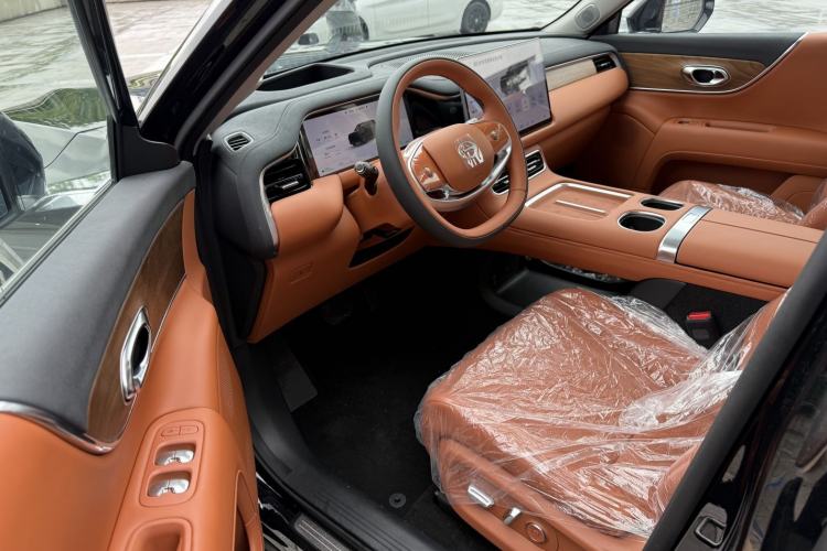 Used GAC Trumpchi S9 2025 Model Qiankun Max 6-Seater Interior 4