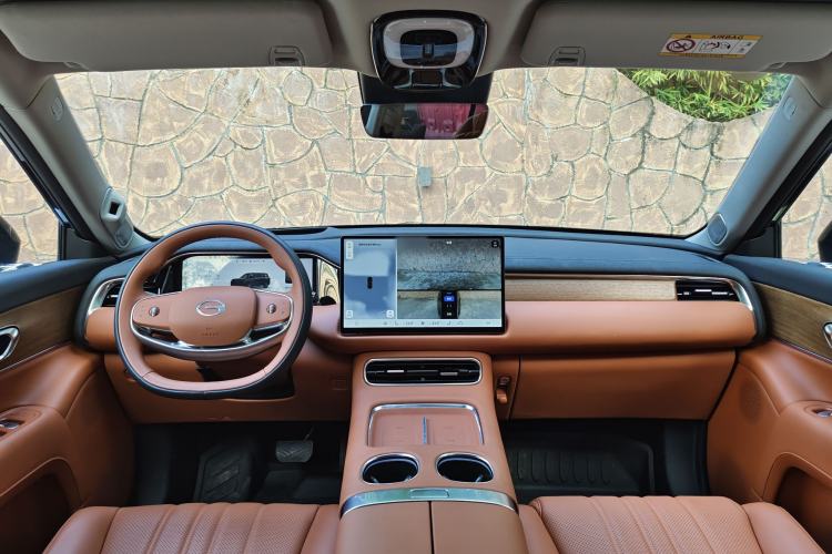 Used GAC Trumpchi S9 2025 Model Qiankun Ultra 6-Seater Interior 5