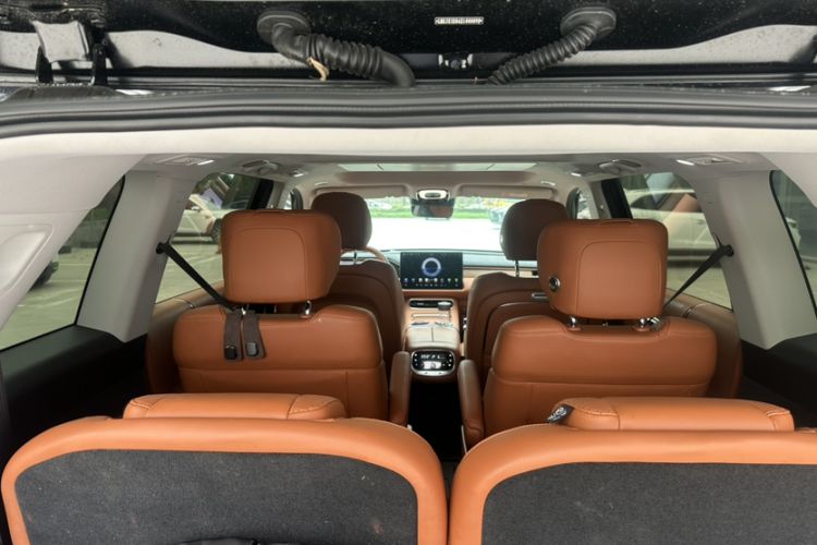 Used GAC Trumpchi S9 2025 Model Qiankun Ultra 6-Seater Interior 6
