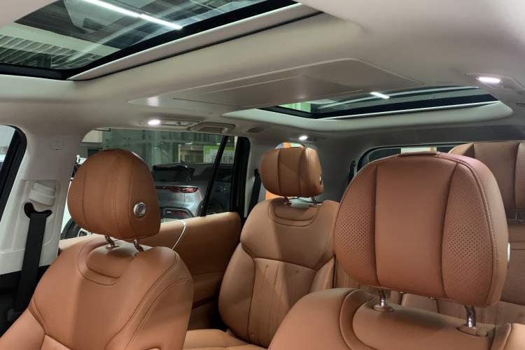 Used GAC Trumpchi S9 2025 Model Qiankun Ultra 6-Seater Interior 7