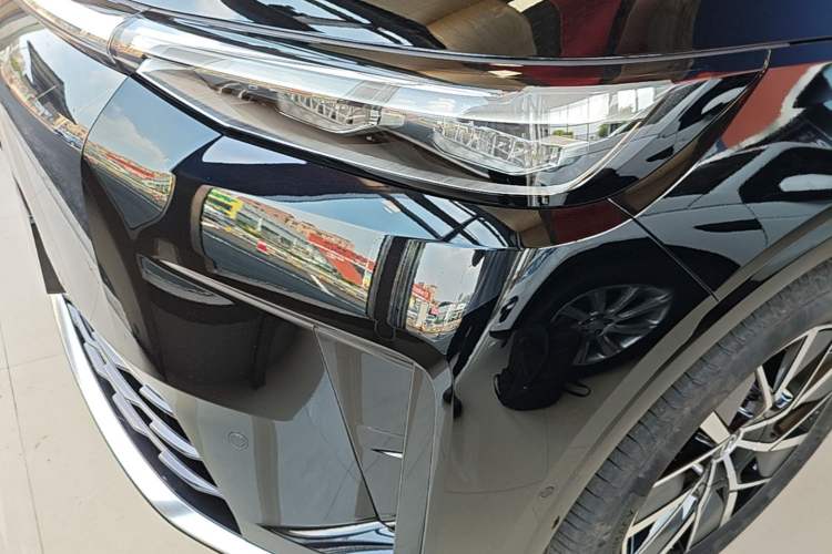 Used GAC Trumpchi S9 2025 Model Qiankun Ultra 5-Seater Left Front Headlight