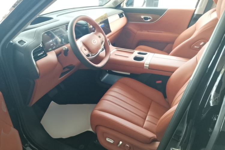 Used GAC Trumpchi S9 2025 Model Qiankun Max 6-Seater Left Front Seat