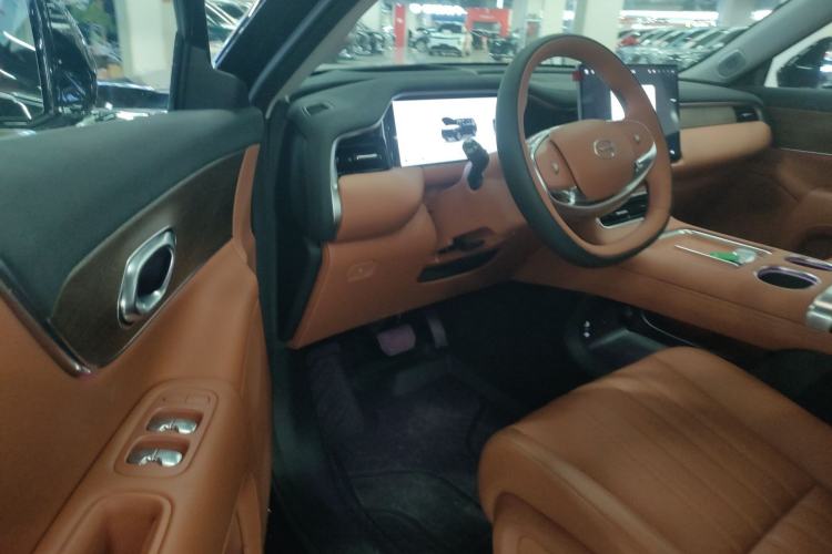 Used GAC Trumpchi S9 2025 Model Qiankun Ultra 6-Seater Left Front Seat