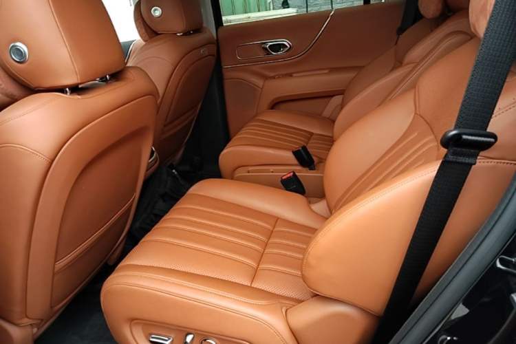 Used GAC Trumpchi S9 2025 Model Qiankun Ultra 6-Seater Left Rear Seat