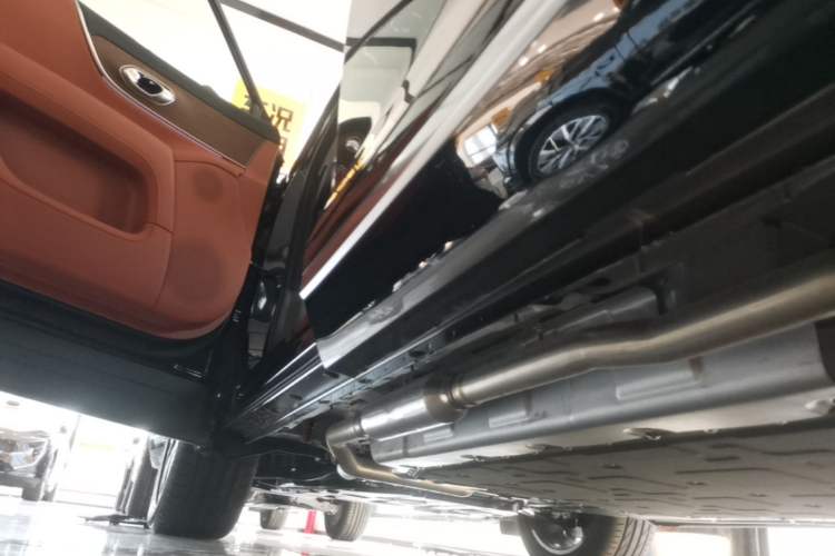 Used GAC Trumpchi S9 2025 Model Qiankun Max 6-Seater Left Side Sill