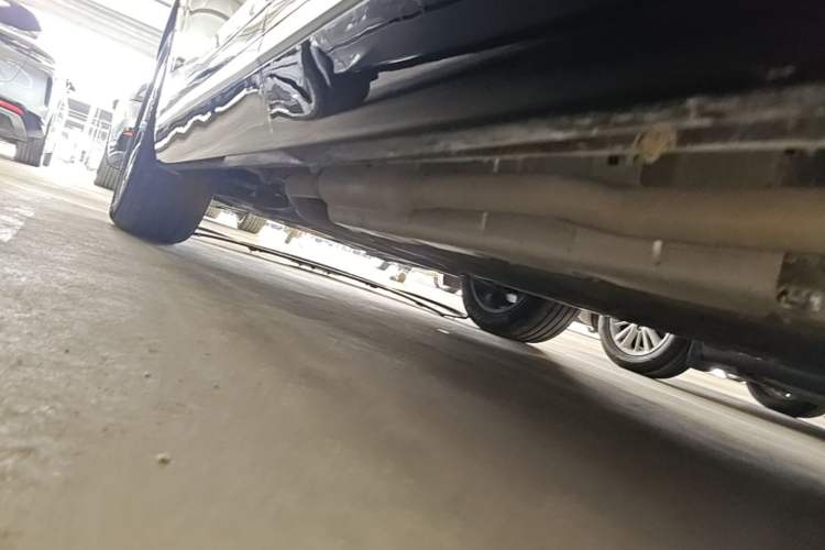 Used GAC Trumpchi S9 2025 Model Qiankun Ultra 6-Seater Left Side Sill