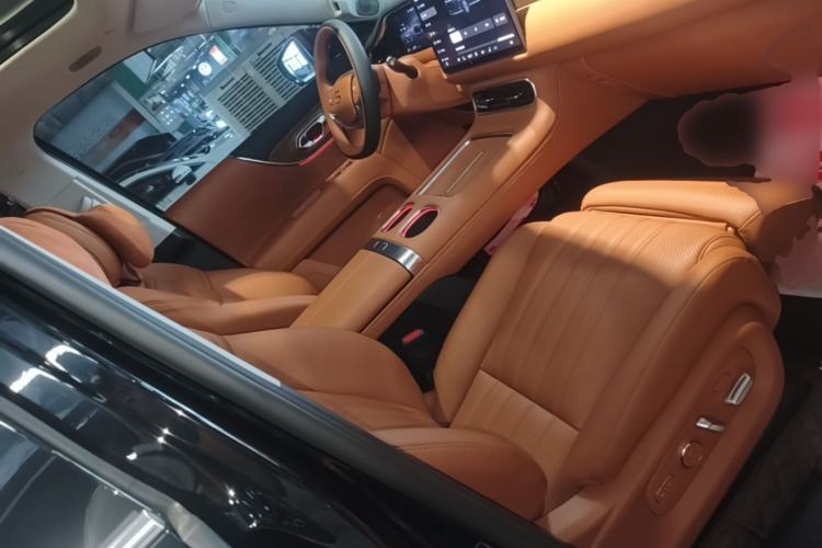 Used GAC Trumpchi S9 2025 Model Qiankun Ultra 6-Seater Right Front Seat