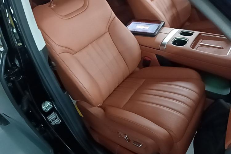 Used GAC Trumpchi S9 2025 Model Qiankun Ultra 6-Seater Right Front Seat
