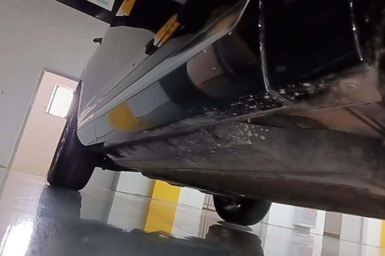 Used GAC Trumpchi S9 2025 Model Qiankun Ultra 6-Seater Right Side Sill