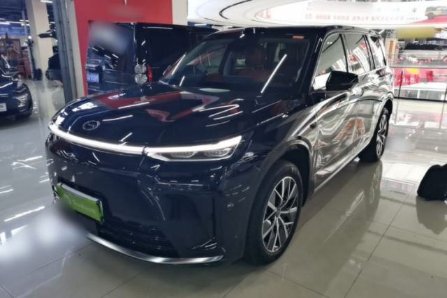 Ojetý GAC Trumpchi S9 2025 Model Qiankun Ultra 6-Seater