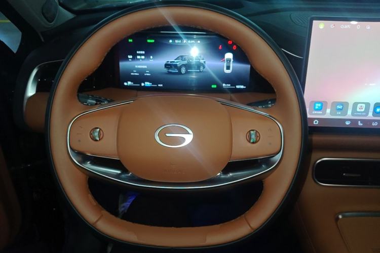 Used GAC Trumpchi S9 2025 Model Qiankun Max 5-Seater Steering Wheel