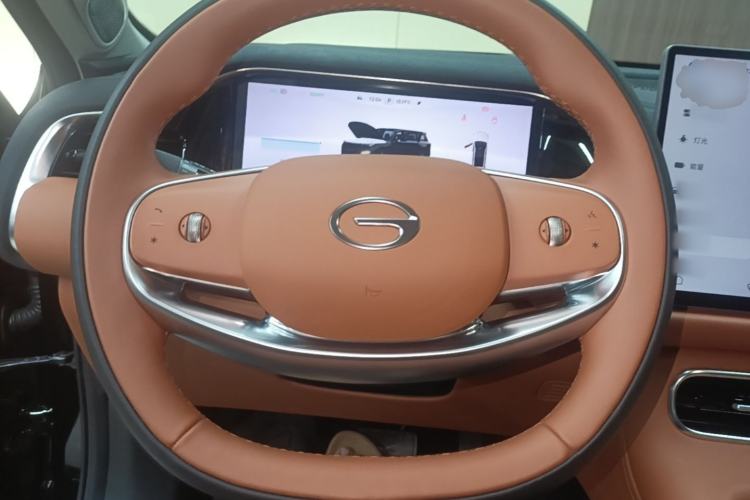 Used GAC Trumpchi S9 2025 Model Qiankun Ultra 6-Seater Steering Wheel