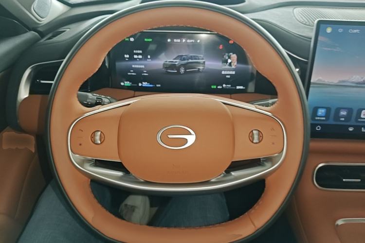 Used GAC Trumpchi S9 2025 Model Qiankun Ultra 6-Seater Steering Wheel