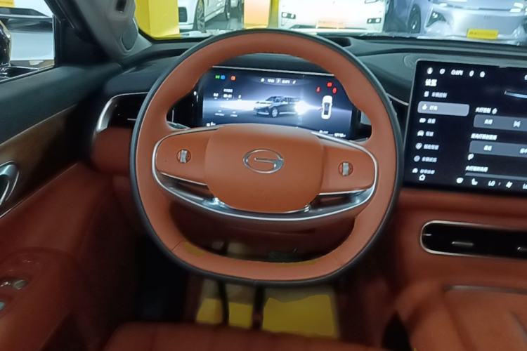 Used GAC Trumpchi S9 2025 Model Qiankun Ultra 6-Seater Steering Wheel