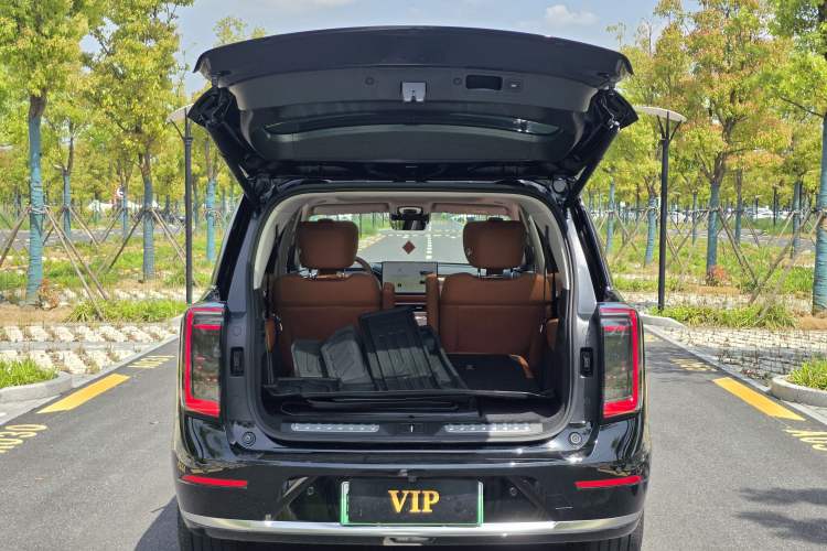 Used GAC Trumpchi S9 2025 Model Qiankun Ultra 6-Seater Trunk