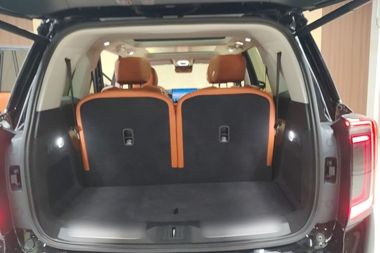 Used GAC Trumpchi S9 2025 Model Qiankun Ultra 6-Seater Trunk