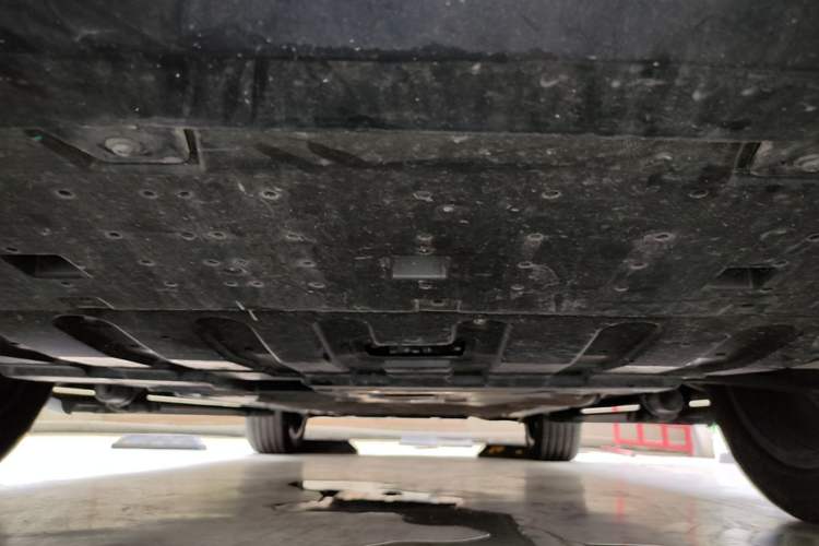 Used GAC Trumpchi S9 2025 Model Qiankun Ultra 6-Seater Chassis Front