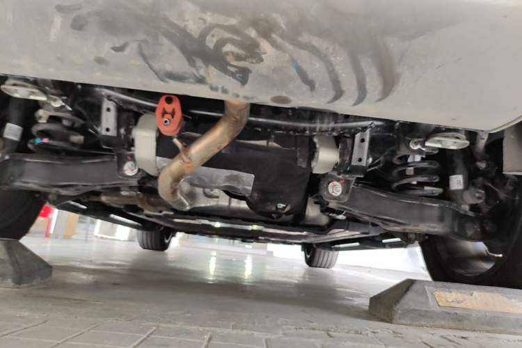 Used GAC Trumpchi S9 2025 Model Qiankun Ultra 6-Seater Chassis Rear
