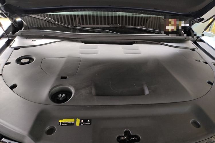 Used GAC Trumpchi S9 2025 Model Qiankun Ultra 6-Seater Engine Bay