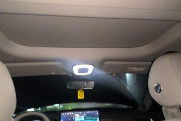 Used GAC Trumpchi S9 2025 Model Qiankun Ultra 5-Seater Headliner