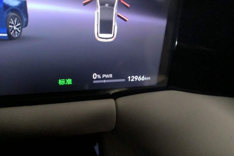 Used GAC Trumpchi S9 2025 Model Qiankun Ultra 5-Seater Odometer Close Up