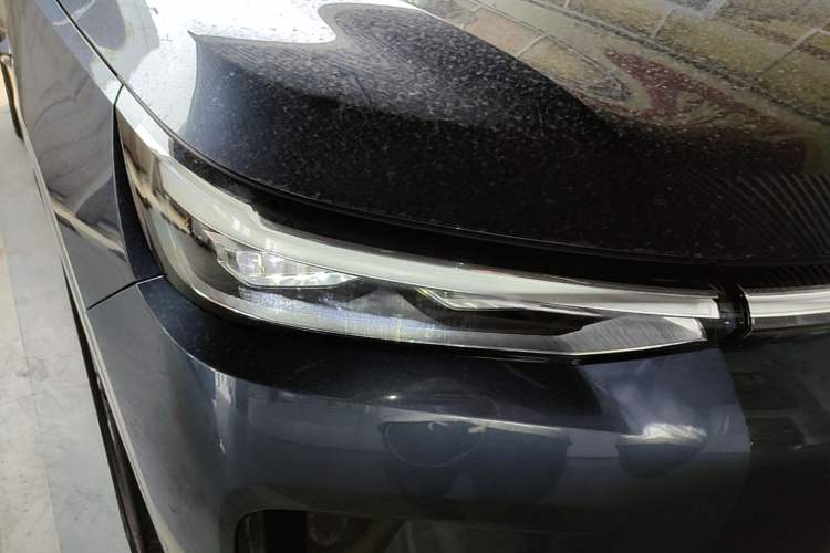 Used GAC Trumpchi S9 2025 Model Qiankun Ultra 6-Seater Right Front Headlight