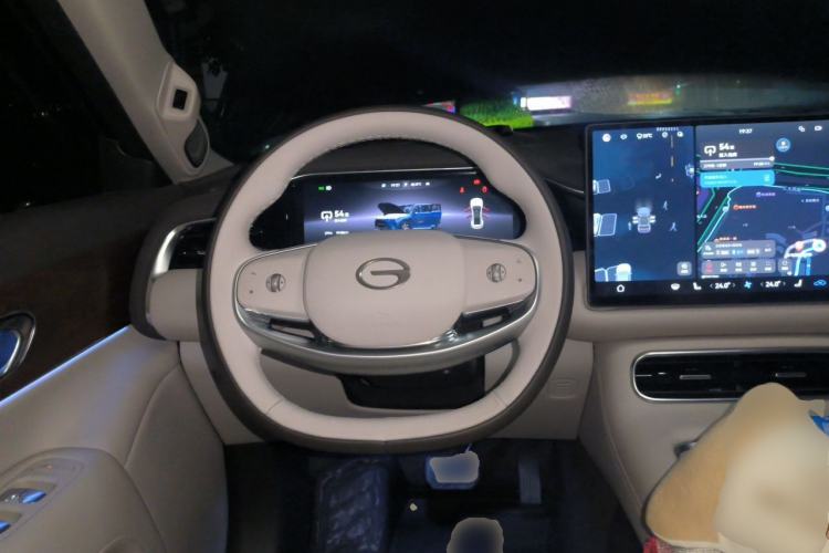 Used GAC Trumpchi S9 2025 Model Qiankun Ultra 5-Seater Steering Wheel