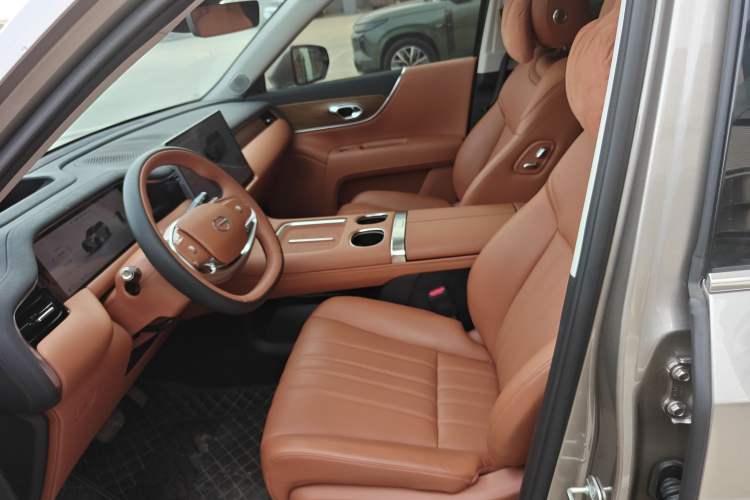 Used GAC Trumpchi S9 2025 Model Qiankun Ultra 6-Seater Left Front Seat