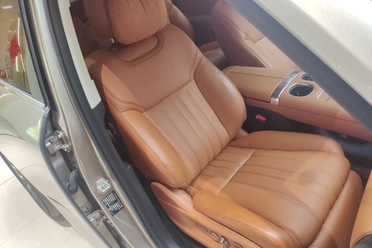 Used GAC Trumpchi S9 2025 Model Qiankun Ultra 6-Seater Right Front Seat
